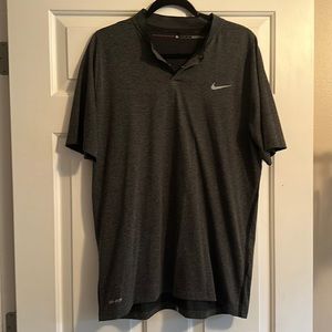 Men’s L tiger woods collarless shirt